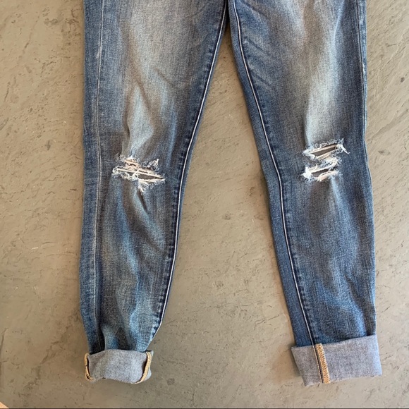 American Eagle super stretch size 4 jeans - Picture 2 of 4